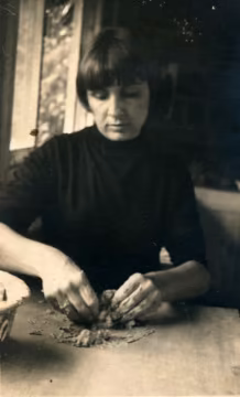 Rosa Girasol - Ceramísta Nadaísta - Posie Smith